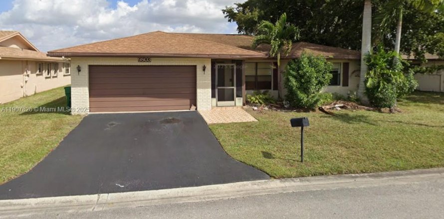 Villa ou maison à Tamarac, Floride 2 chambres, 162.76 m2 № 1965307