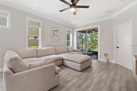 Townhouse in Oviedo, Florida 3 bedrooms, 172.8 sq.m. № 2238232 - photo 8