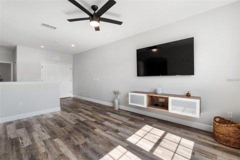 Townhouse in Oviedo, Florida 3 bedrooms, 172.8 sq.m. № 2238232 - photo 28