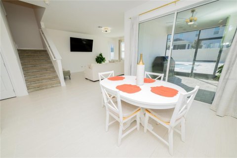 Casa en venta en Oakland, Florida, 5 dormitorios, 351.26 m2 № 2433196 - foto 7