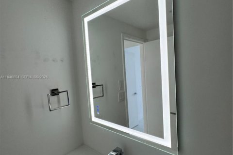 Condo in Sunny Isles Beach, Florida, 1 bedroom  № 2002968 - photo 21