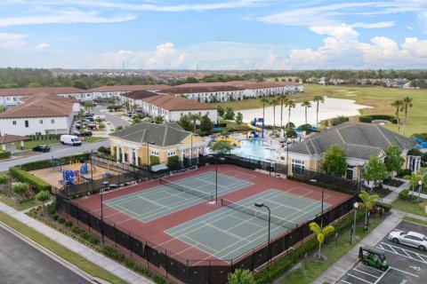 Villa ou maison à vendre à Davenport, Floride: 4 chambres, 214.14 m2 № 2405262 - photo 12