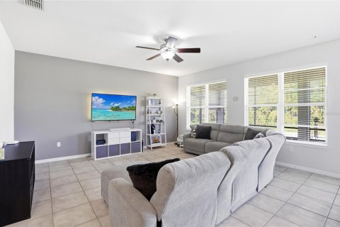 Villa ou maison à vendre à Davenport, Floride: 4 chambres, 214.14 m2 № 2405262 - photo 4