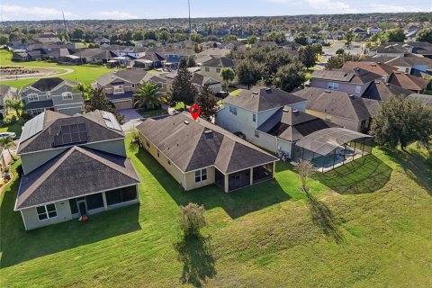 Villa ou maison à Davenport, Floride 4 chambres, 214.14 m2 № 2405262
