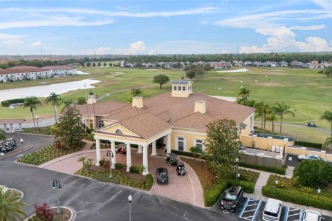 Villa ou maison à vendre à Davenport, Floride: 4 chambres, 214.14 m2 № 2405262 - photo 10