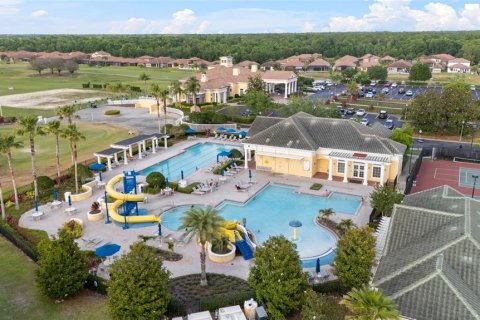 Villa ou maison à vendre à Davenport, Floride: 4 chambres, 214.14 m2 № 2405262 - photo 14