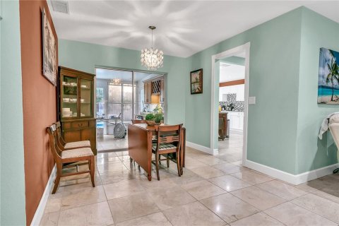 House in Dunedin, Florida 3 bedrooms, 131.46 sq.m. № 1904946 - photo 16