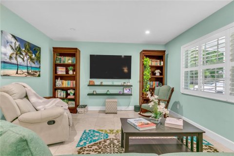 House in Dunedin, Florida 3 bedrooms, 131.46 sq.m. № 1904946 - photo 6