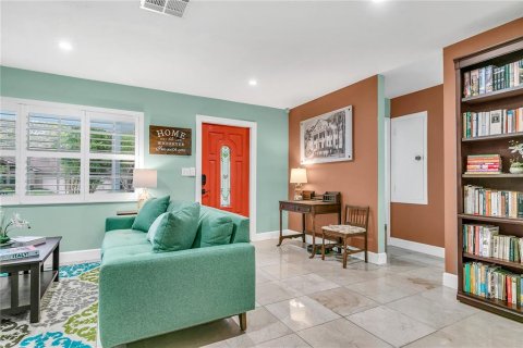 House in Dunedin, Florida 3 bedrooms, 131.46 sq.m. № 1904946 - photo 13