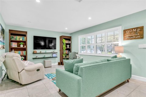 House in Dunedin, Florida 3 bedrooms, 131.46 sq.m. № 1904946 - photo 9
