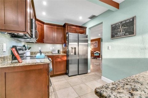House in Dunedin, Florida 3 bedrooms, 131.46 sq.m. № 1904946 - photo 21