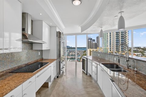 Copropriété à vendre à Miami Beach, Floride: 3 chambres, 312.62 m2 № 2011592 - photo 30