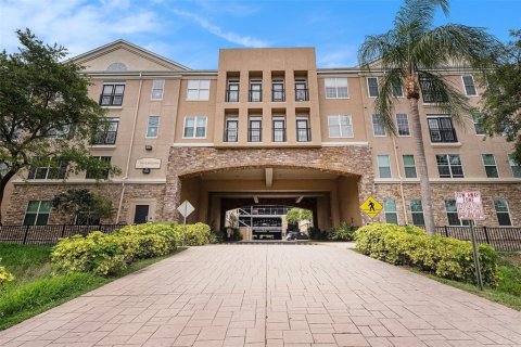 Condo in Tampa, Florida, 1 bedroom  № 1747428 - photo 18