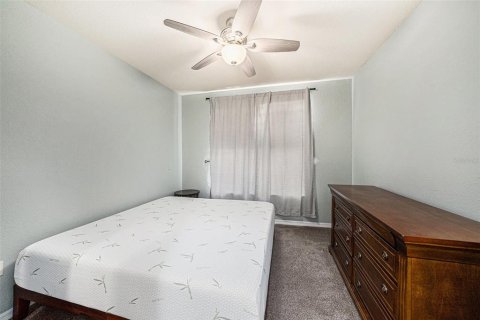 Condo in Tampa, Florida, 1 bedroom  № 1747428 - photo 11