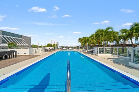 Condo in Bay Harbor Islands, Florida, 2 bedrooms  № 1990532 - photo 22