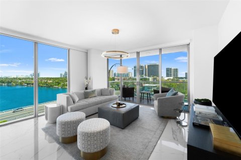 Condo in Bay Harbor Islands, Florida, 2 bedrooms  № 1990532 - photo 9