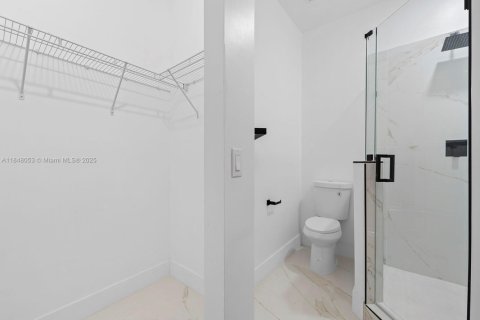 Townhouse in Homestead, Florida 4 bedrooms, 143.63 sq.m. № 1850663 - photo 14