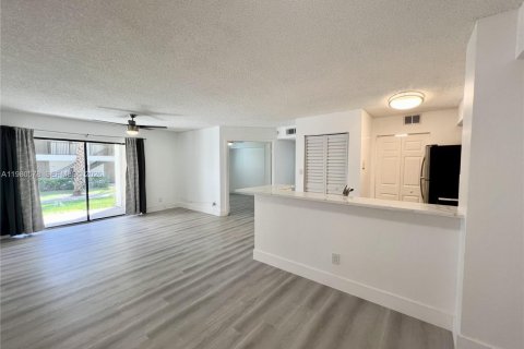 Condo à Hollywood, Floride, 3 chambres  № 2044044