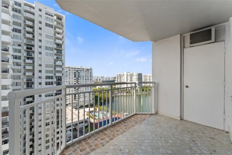 Купить кондоминиум в Авентура, Флорида 2 спальни, 145.39м2, № 1830123 - фото 20