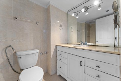 Купить кондоминиум в Авентура, Флорида 2 спальни, 145.39м2, № 1830123 - фото 16
