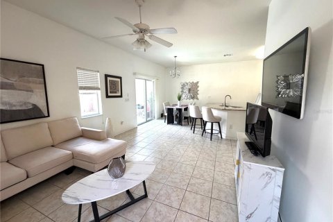 Townhouse in Kissimmee, Florida 4 bedrooms, 151.99 sq.m. № 2142479 - photo 4