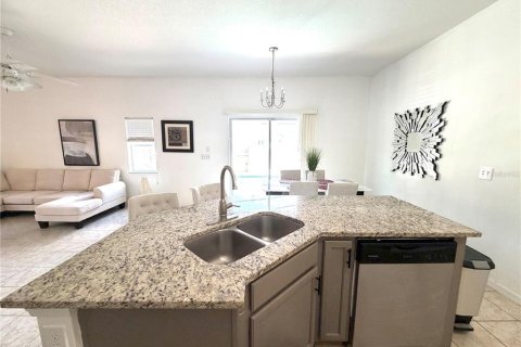 Townhouse in Kissimmee, Florida 4 bedrooms, 151.99 sq.m. № 2142479 - photo 8