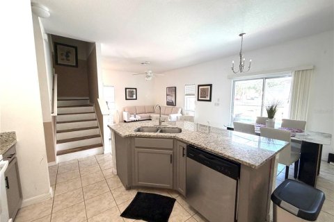 Townhouse in Kissimmee, Florida 4 bedrooms, 151.99 sq.m. № 2142479 - photo 7