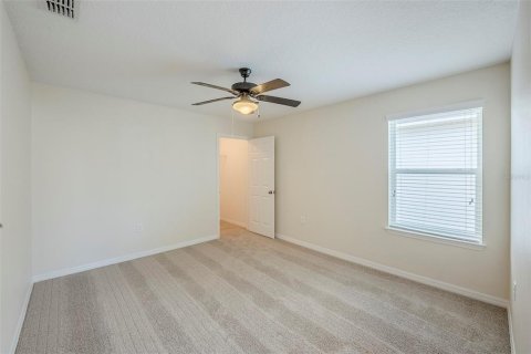 House in Ocoee, Florida 5 bedrooms, 297.47 sq.m. № 1916065 - photo 16