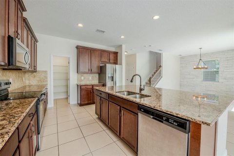 House in Ocoee, Florida 5 bedrooms, 297.47 sq.m. № 1916065 - photo 10
