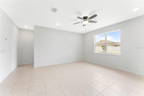 House in Palm Coast, Florida 3 bedrooms, 137.22 sq.m. № 1682015 - photo 13