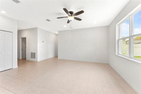 House in Palm Coast, Florida 3 bedrooms, 137.22 sq.m. № 1682015 - photo 14
