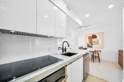 Copropriété à vendre à Miami Beach, Floride: 1 chambre, 79.15 m2 № 1726919 - photo 18