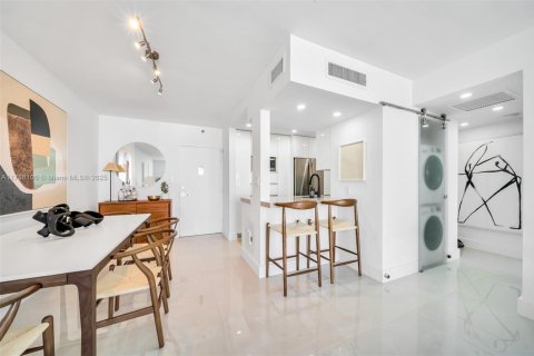 Copropriété à vendre à Miami Beach, Floride: 1 chambre, 79.15 m2 № 1726919 - photo 5