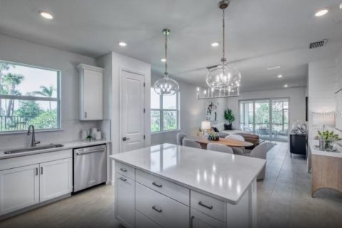Villa ou maison à vendre à Englewood, Floride: 2 chambres, 122.72 m2 № 2155825 - photo 9