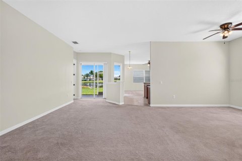 House in Bradenton, Florida 2 bedrooms, 173.63 sq.m. № 2391369 - photo 4