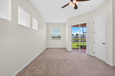 House in Bradenton, Florida 2 bedrooms, 173.63 sq.m. № 2391369 - photo 16