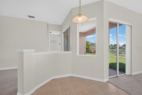 House in Bradenton, Florida 2 bedrooms, 173.63 sq.m. № 2391369 - photo 13