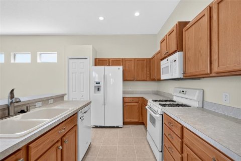 House in Bradenton, Florida 2 bedrooms, 173.63 sq.m. № 2391369 - photo 9