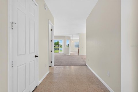 House in Bradenton, Florida 2 bedrooms, 173.63 sq.m. № 2391369 - photo 3