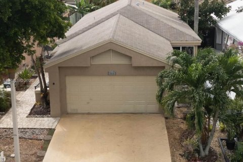 Villa ou maison à Coconut Creek, Floride 3 chambres, 133.78 m2 № 2051679