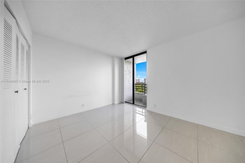 Condominio en venta en Aventura, Florida, 3 dormitorios, 118.08 m2 № 1852214 - foto 8
