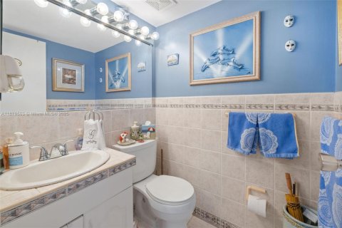 Купить кондоминиум в Майами-Бич, Флорида 1 спальня, 95.69м2, № 1927652 - фото 22