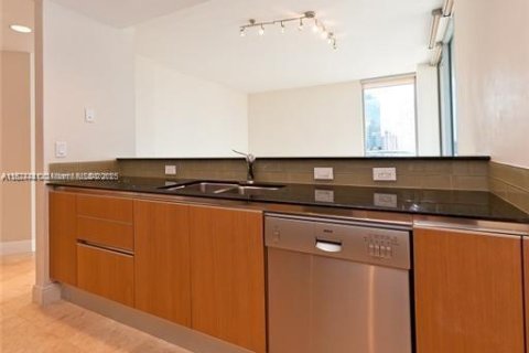 Купить кондоминиум в Майами, Флорида 2 спальни, 118.73м2, № 1895909 - фото 3