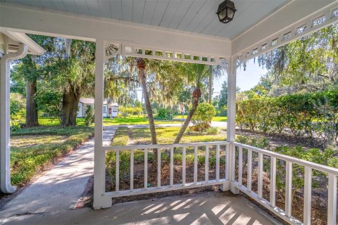 House in Orlando, Florida 4 bedrooms, 250.09 sq.m. № 2393792 - photo 3