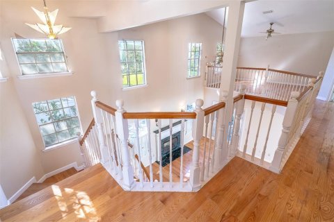 House in Orlando, Florida 4 bedrooms, 250.09 sq.m. № 2393792 - photo 15