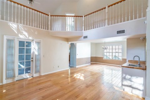House in Orlando, Florida 4 bedrooms, 250.09 sq.m. № 2393792 - photo 6