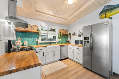 House in Tavernier, Florida 3 bedrooms, 132.85 sq.m. № 1839148 - photo 10