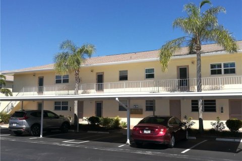 Condo in Stuart, Florida, 1 bedroom  № 2171392 - photo 3