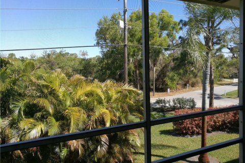 Condo in Stuart, Florida, 1 bedroom  № 2171392 - photo 5