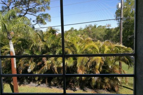 Condo in Stuart, Florida, 1 bedroom  № 2171392 - photo 14